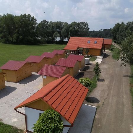 Ferienwohnung Tomajor Vendeghazak Tiszaeszlar Exterior foto